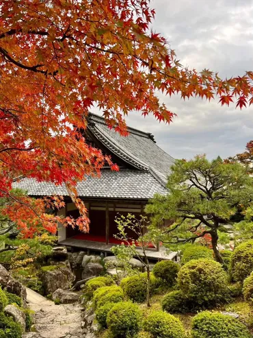 湖東三山 百済寺(国史跡)の紅葉(滋賀県) 