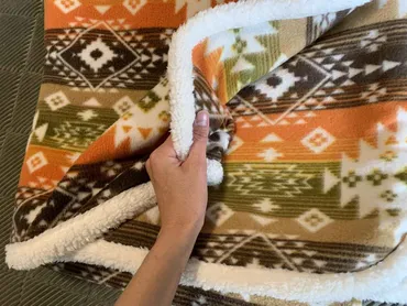 しまドルトン】LOGOS DAYSのフリースブランケットでキャンプ＆家でもぬくぬく！ 