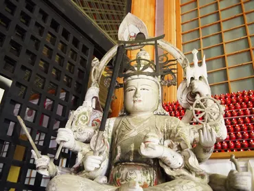 神の住む島へ！滋賀・竹生島の弁天様と願いが叶う幸せダルマ 