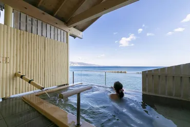 熱海温泉と絶景露天風呂！平鶴での癒やし旅とは？網代温泉 平鶴の魅力と、とっておきの温泉体験。