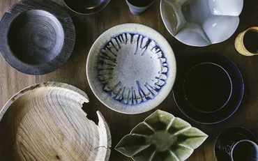 益子焼とは。作家もの、民藝のうつわ、峠の釜飯…多様な「顔」の歴史と今 