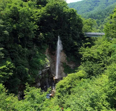川俣温泉間欠泉 