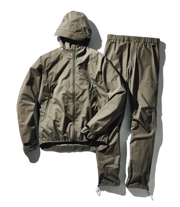 軽量設計で携行するにも便利！ デザイン性際立つレインウェア「URBANスタイル」から2アイテムが登場 