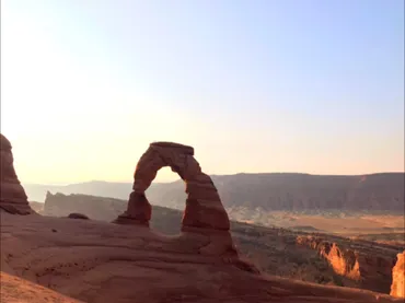 アーチーズ国立公園♡デリケートアーチ、ウィンドウズーモアブ旅行・観光 