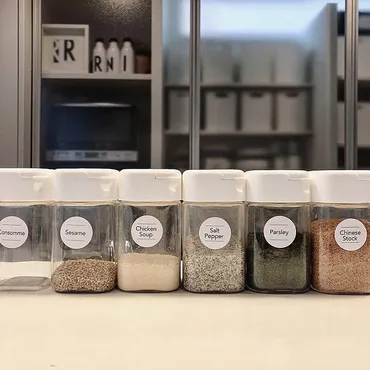 調味料収納はおまかせ☆キッチンをすっきりさせる100均整理アイテム 