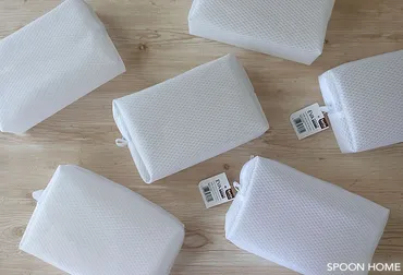 100均セリア「EVAマチ付ポーチ」の収納アイデア。無印良品との違いをブログレポート！