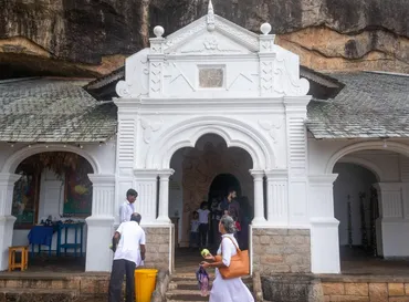 世界遺産ダンブッラの石窟寺院