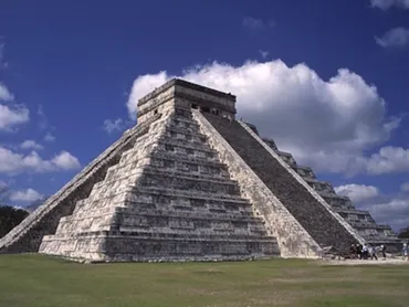 2/5 チチェン・イッツァ／メキシコ 世界遺産 All About