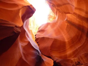 南中のタイミングで訪問すべし！（アンテロープ・キャニオン）