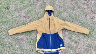 ワークマンのレインウェア「バッグインジュニアレインジャケット」の多機能ぶりがすごいのだ！ 