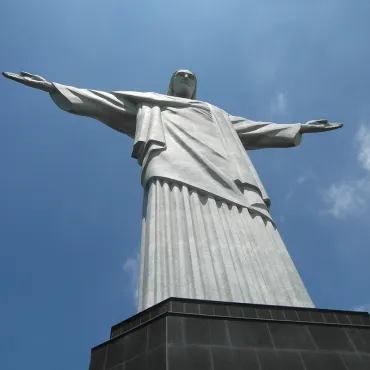 キリスト像を訪れる 