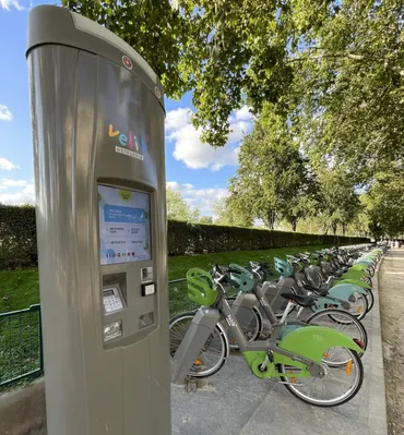 レンタル自転車velib゛/ヴェリブでパリ観光！使い方と注意点 