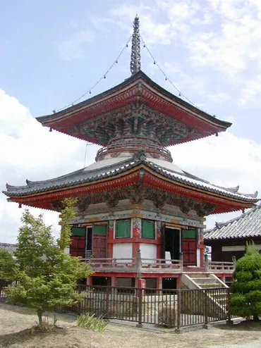 酒見寺多宝塔 文化遺産オンライン