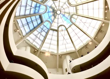 グッゲンハイム美術館、フランク・ロイド・ライトの傑作