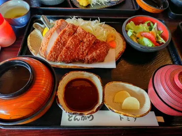 群馬県・沼田市】とんかつ街道の名店「とんかつトミタ」で出会った、記憶に残る一皿 