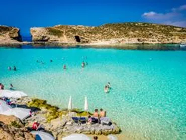 コミノ島/ブルーラグーン